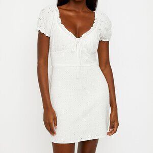 Cottagecore White Eyelet Milkmaid Dress Sweetheart Neckline Size M